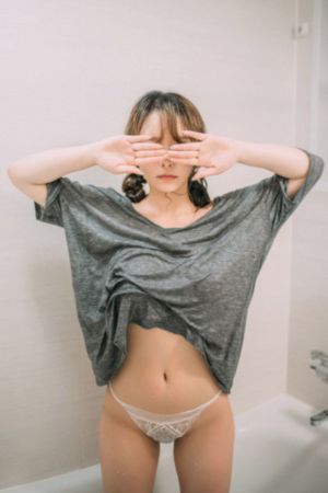 一级妇女久久蜜桃毛片_BD国语高清完整版
